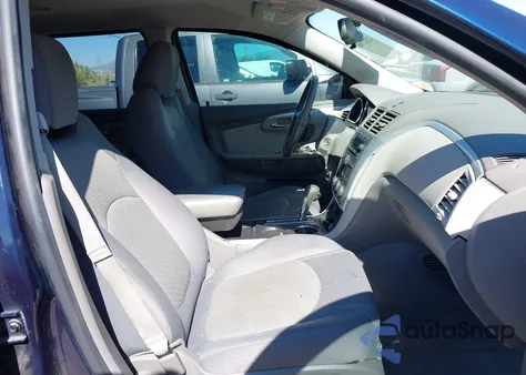 2011 Chevrolet Traverse 1Lt z USA, uszkodzony, nr VIN 1GNKRGED1BJ326638